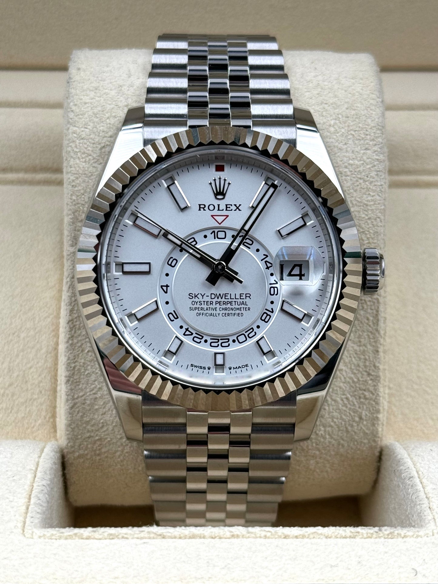 Rolex Skydweller White Dial Stainless Steel Jubilee Bracelet 336934 Box & Papers 2024