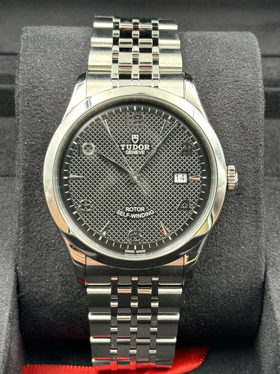 Tudor 1926 41mm Black Dial Silver Hour Markers 91650 Box & Papers 2025