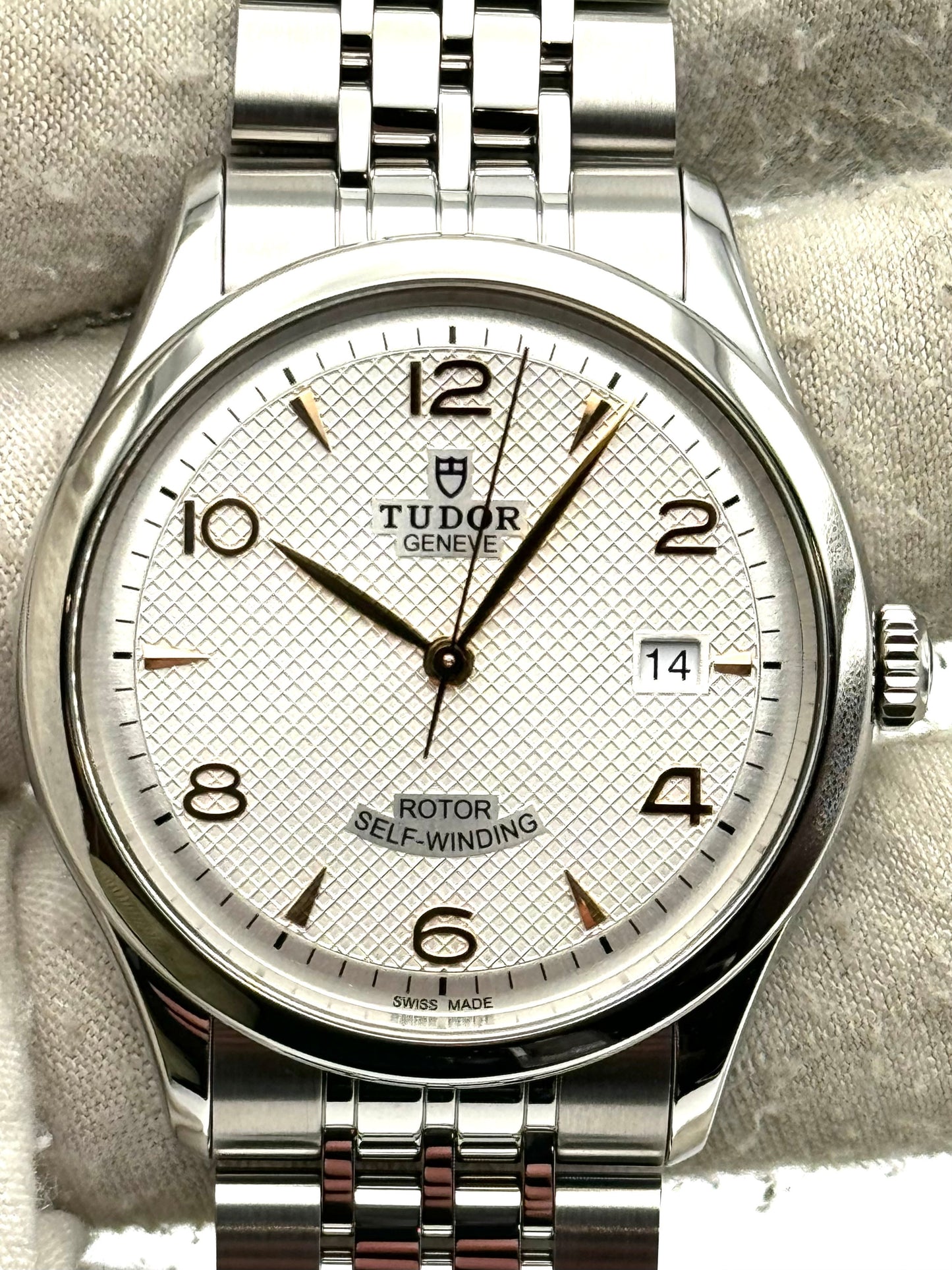 Tudor Style 1926 Opaline Dial Gold Index 91550 Box & Papers 2024