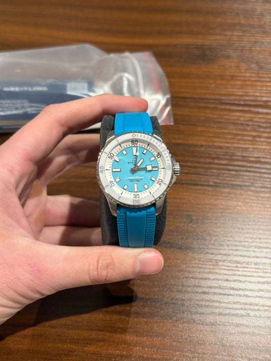 Breitling Superocean 36 Turquoise Dial Rubber Strap A17377 Box & Papers