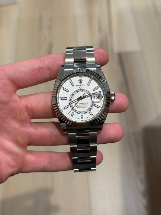 Rolex Skydweller White Dial Stainless Steel Oyster Bracelet 336934 Box & Papers 2023