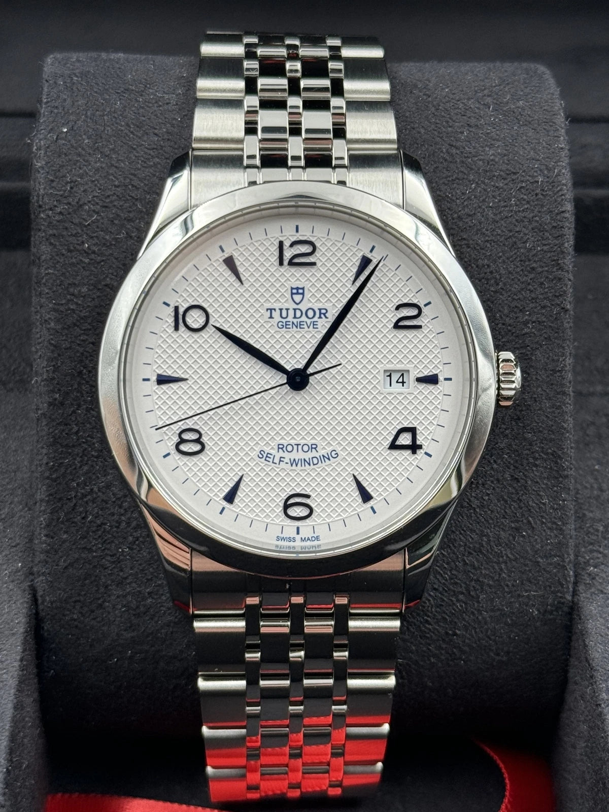 Tudor 1926 41mm White Dial Blue Hour Markers 91650 Box & Papers 2025