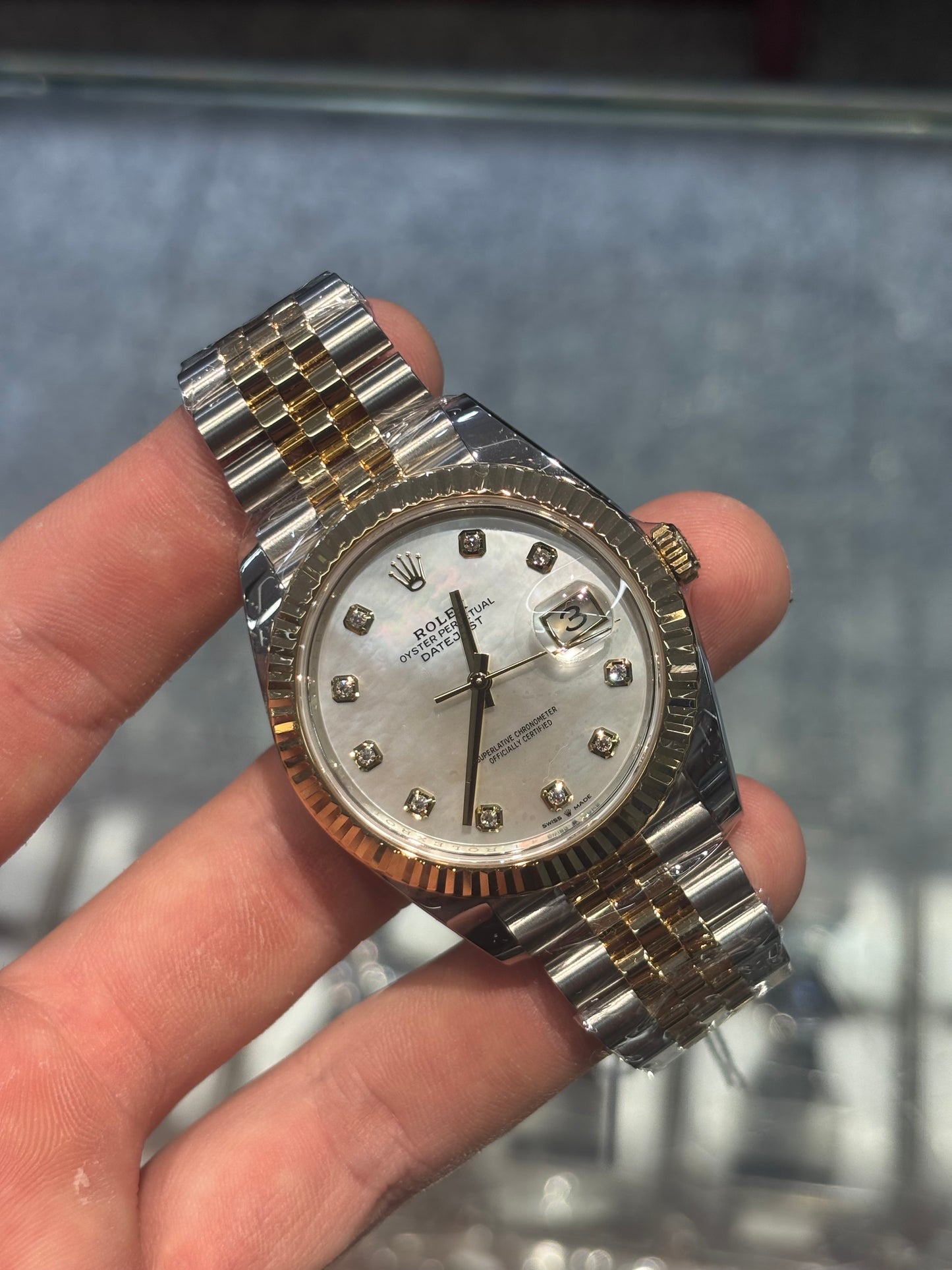 Rolex Datejust 41mm MOP Diamond Fluted Jubilee Bracelet Box and Papers 162333